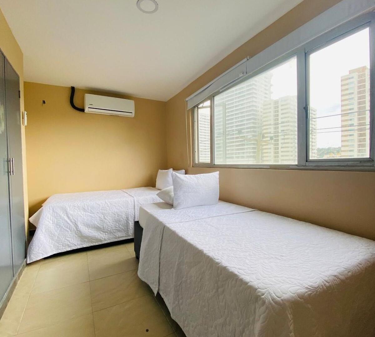 Lagos Apartment *